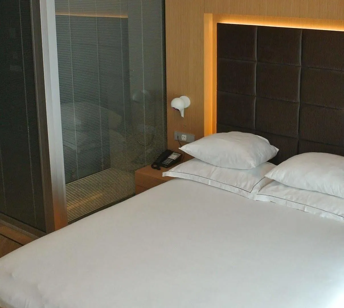 Amadi Park Hotel Amsterdam 4*,  Netherlands