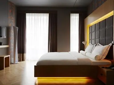 Amadi Park Hotel Ámsterdam 4*,