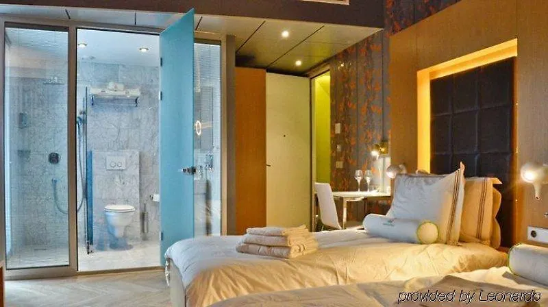 ****  Amadi Park Hotel Амстердам Нидерланды